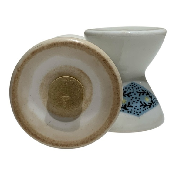 Vintage MCM Hour Glass Shaped Salt & Pepper Shaker Set - Picture 3 of 3